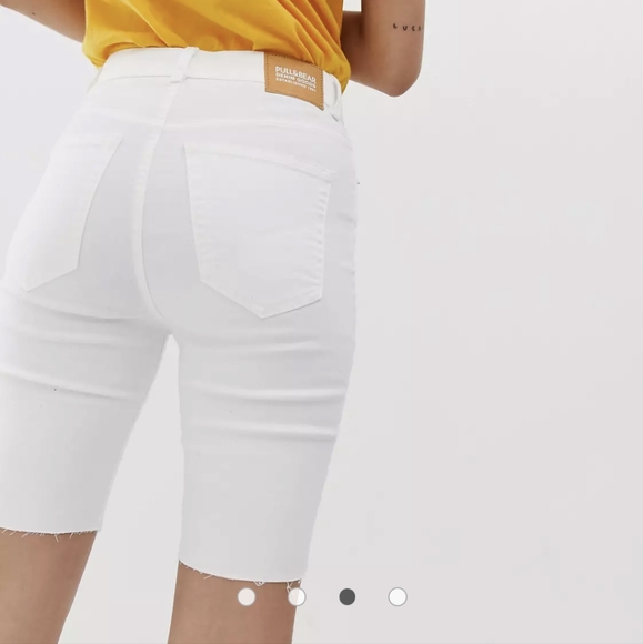 Pull&Bear white denim shorts, size 6 - Picture 4 of 14